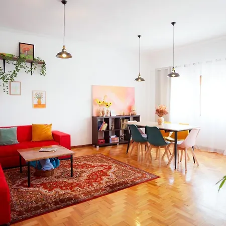 Casa Magenta - Local * تروفا